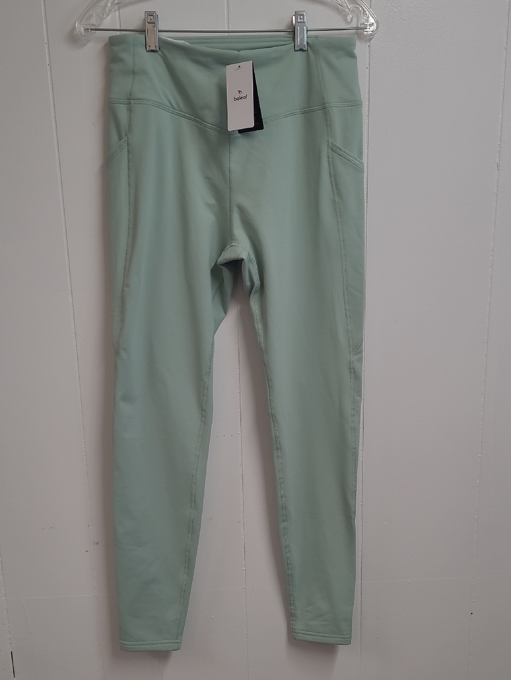 Baleaf Women's Mint Green Athletic Leggings for Yoga or Exercise Sz M New!